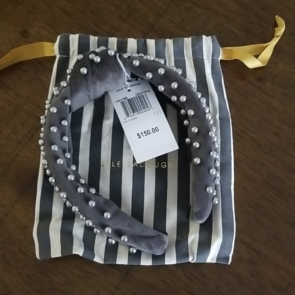 π Lele Sadoughi Graphite Pearl Velvet Headband - Picture 5 of 7